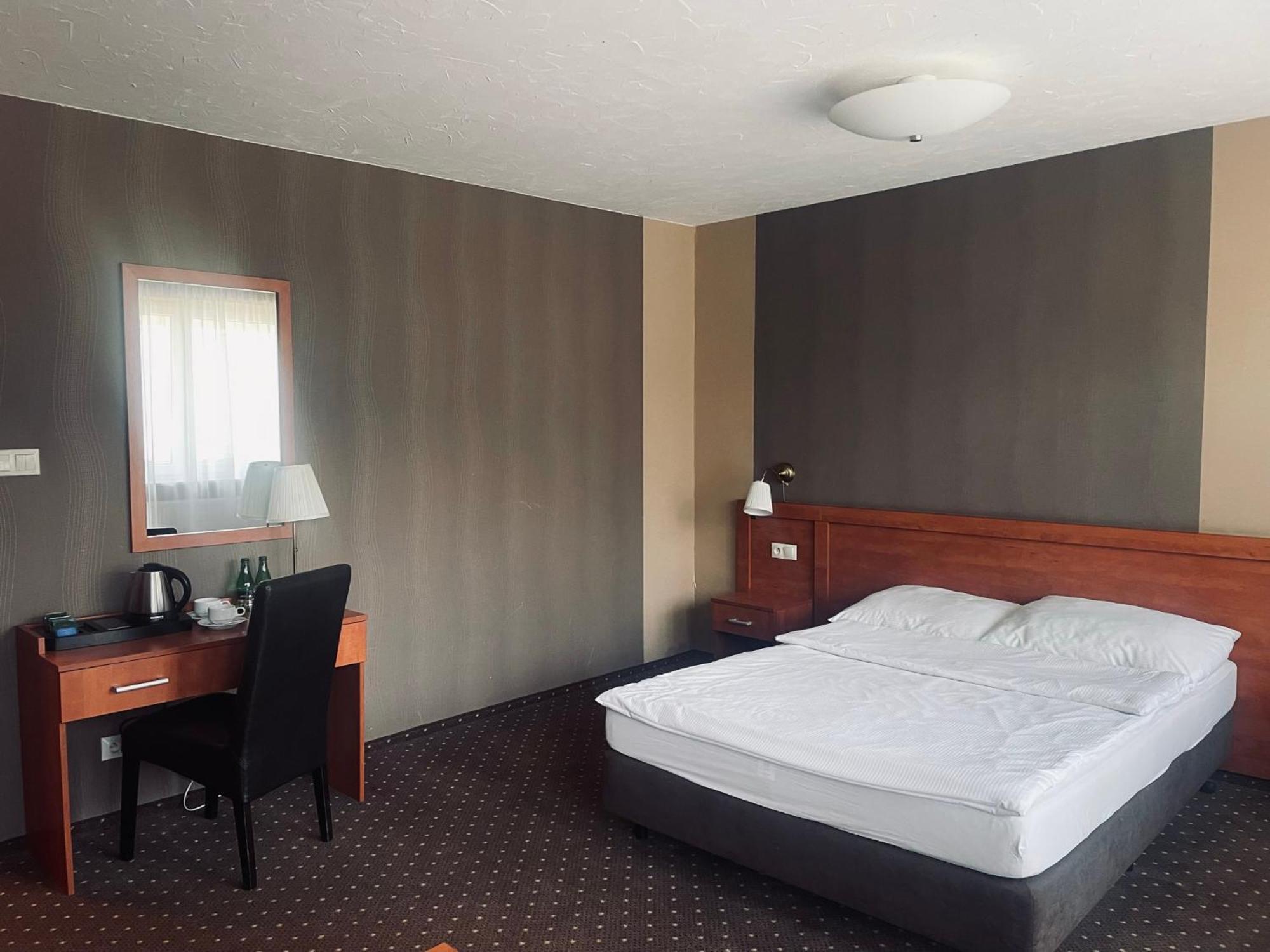 Papaver Hotel Ślesin 외부 사진