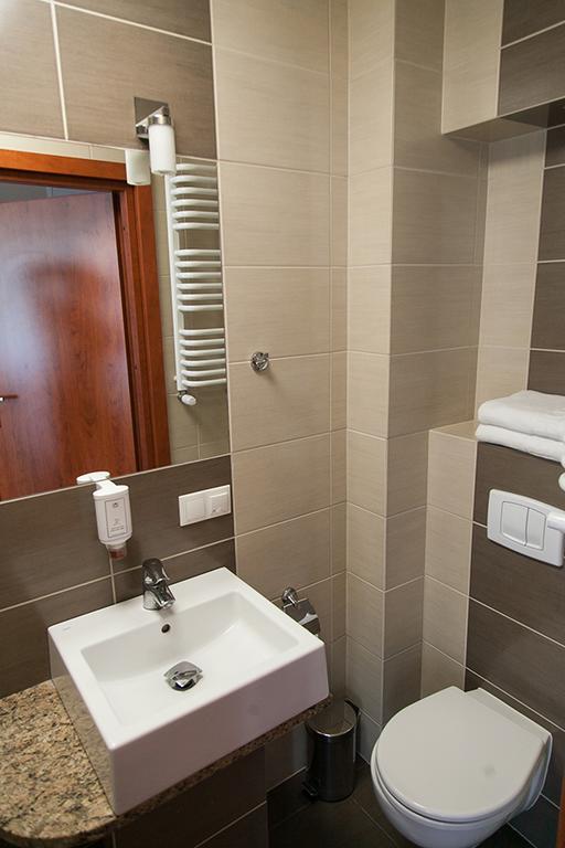 Papaver Hotel Ślesin 외부 사진